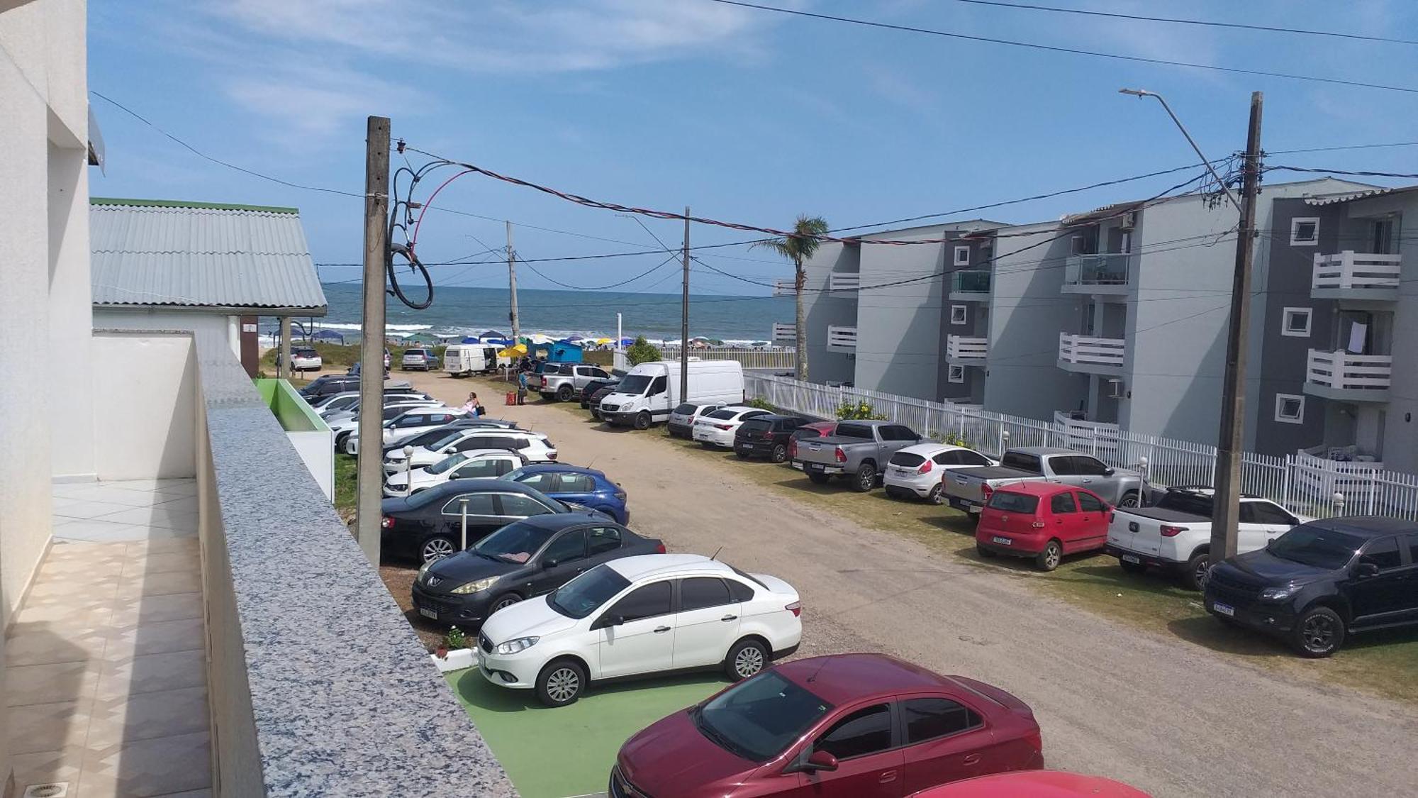 Pousada Verdes Mares Guaratuba Bagian luar foto
